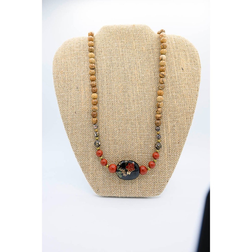 Tensa Beaded Necklace Natural Stone Red Brown gold tone Floral